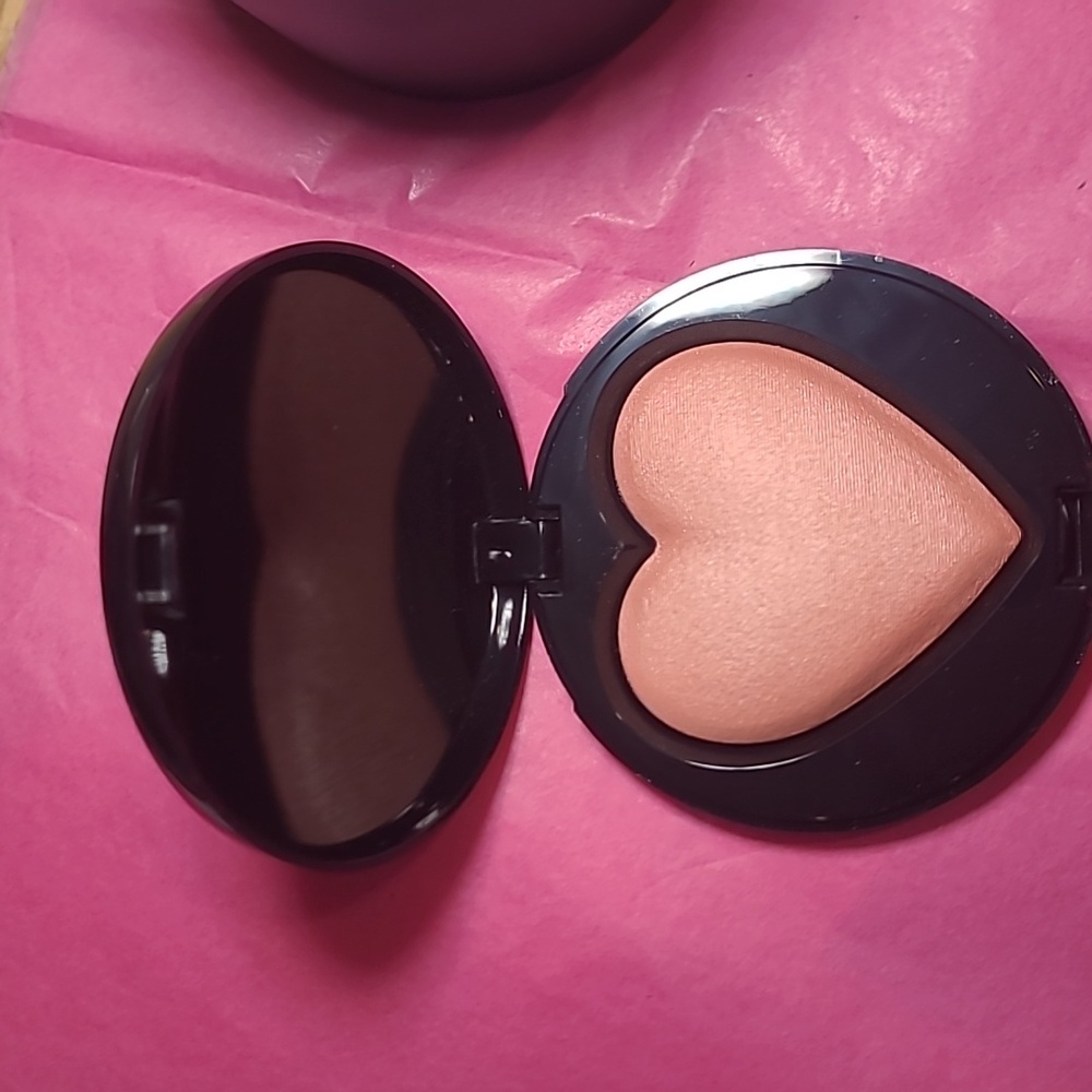 Kind Heart Baked Cheek Powder